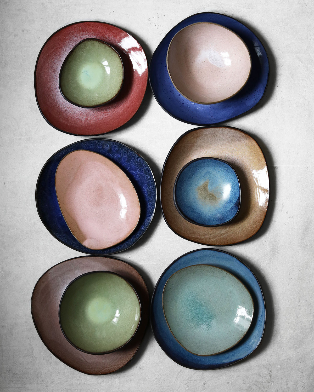 Round Serving Platter in Afterglow