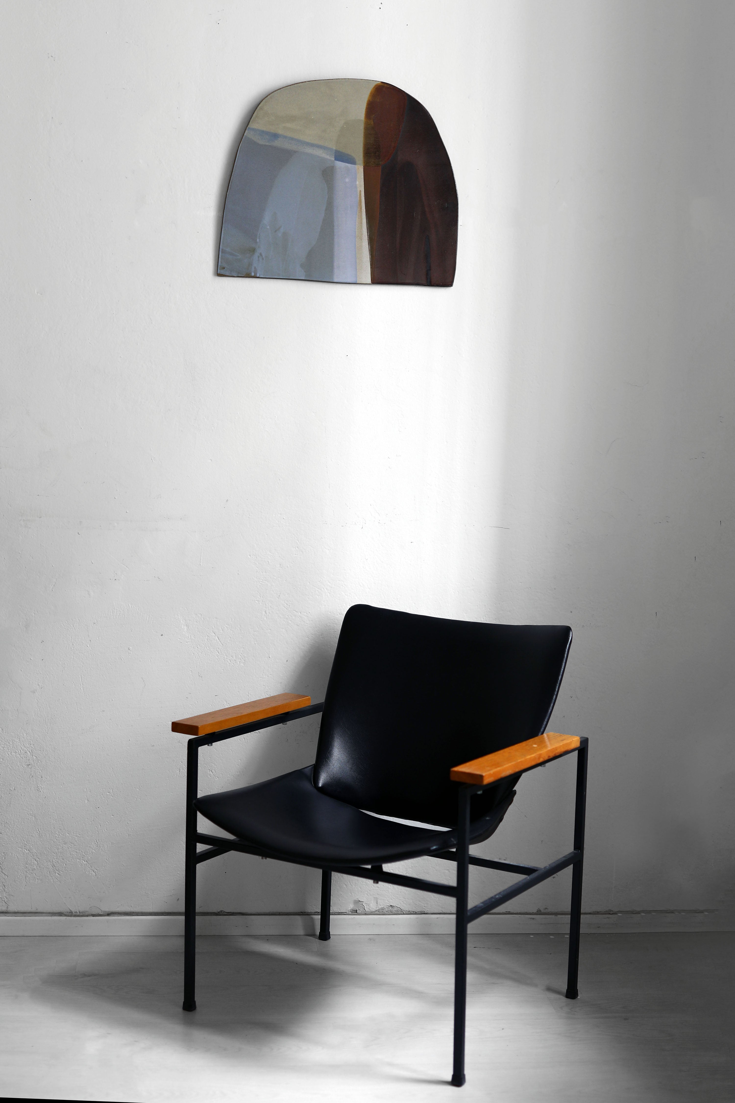 Ceramic Painting "Chamber of Reflection"