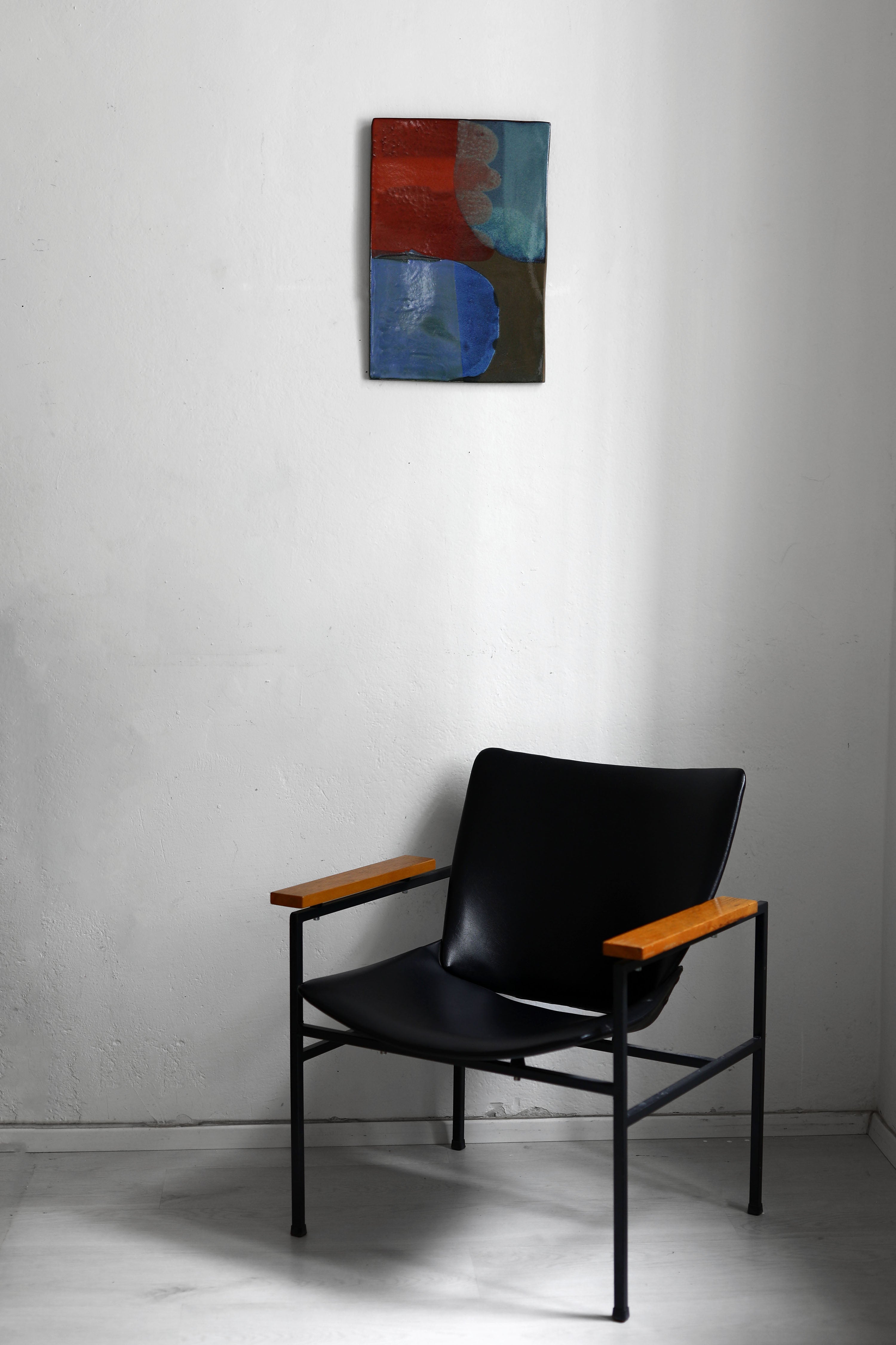 Ceramic Painting "Blue-Red Luminosity"