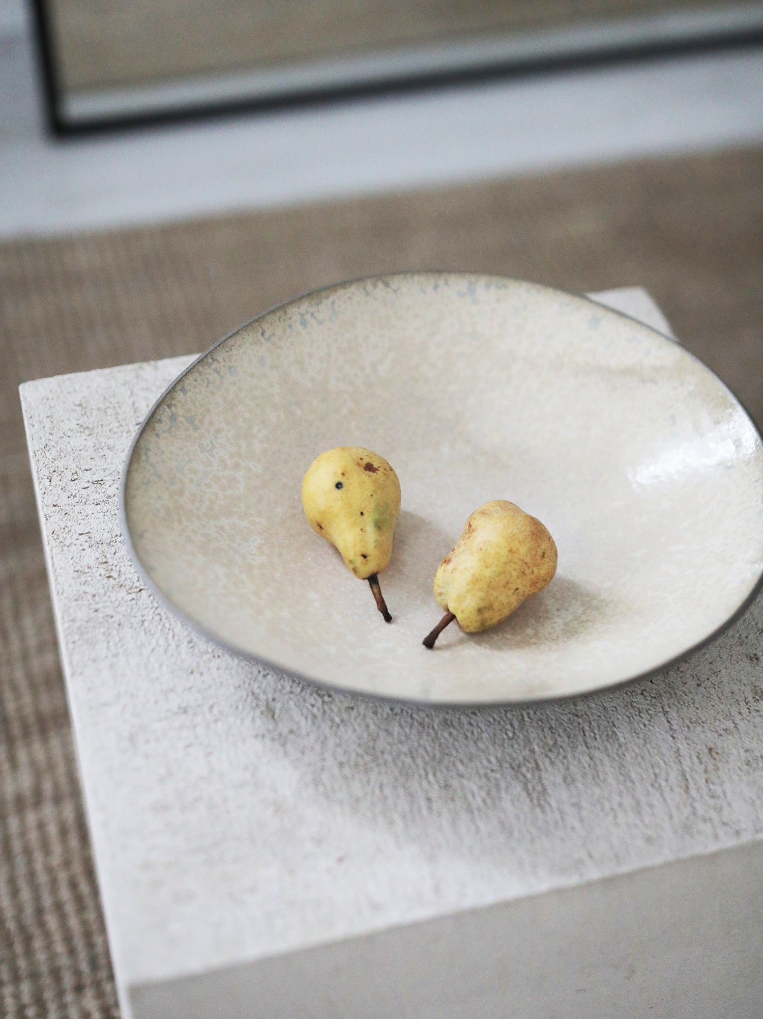 Salad Bowl in Marbled Beige