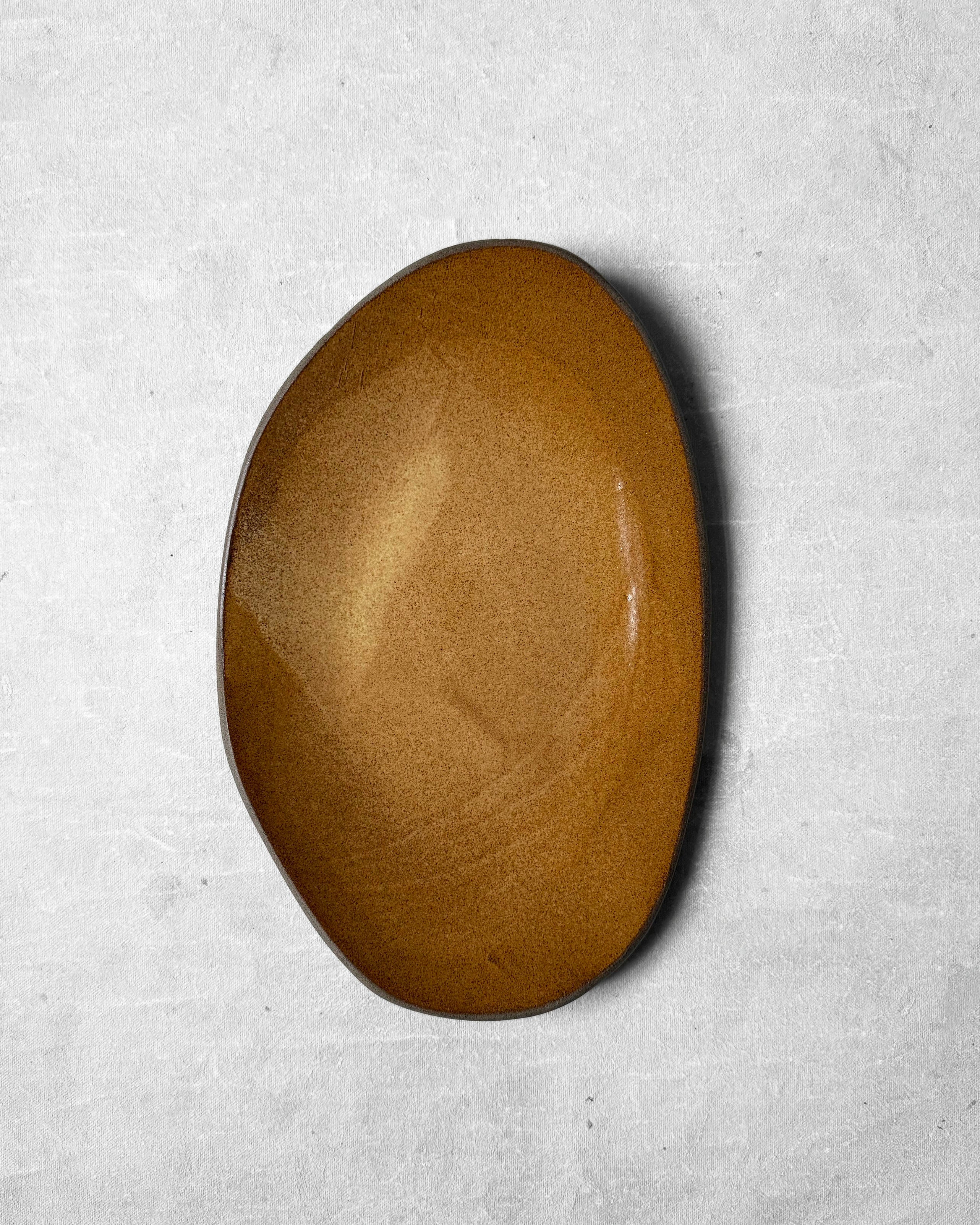 Medium Serving Tray in Honey