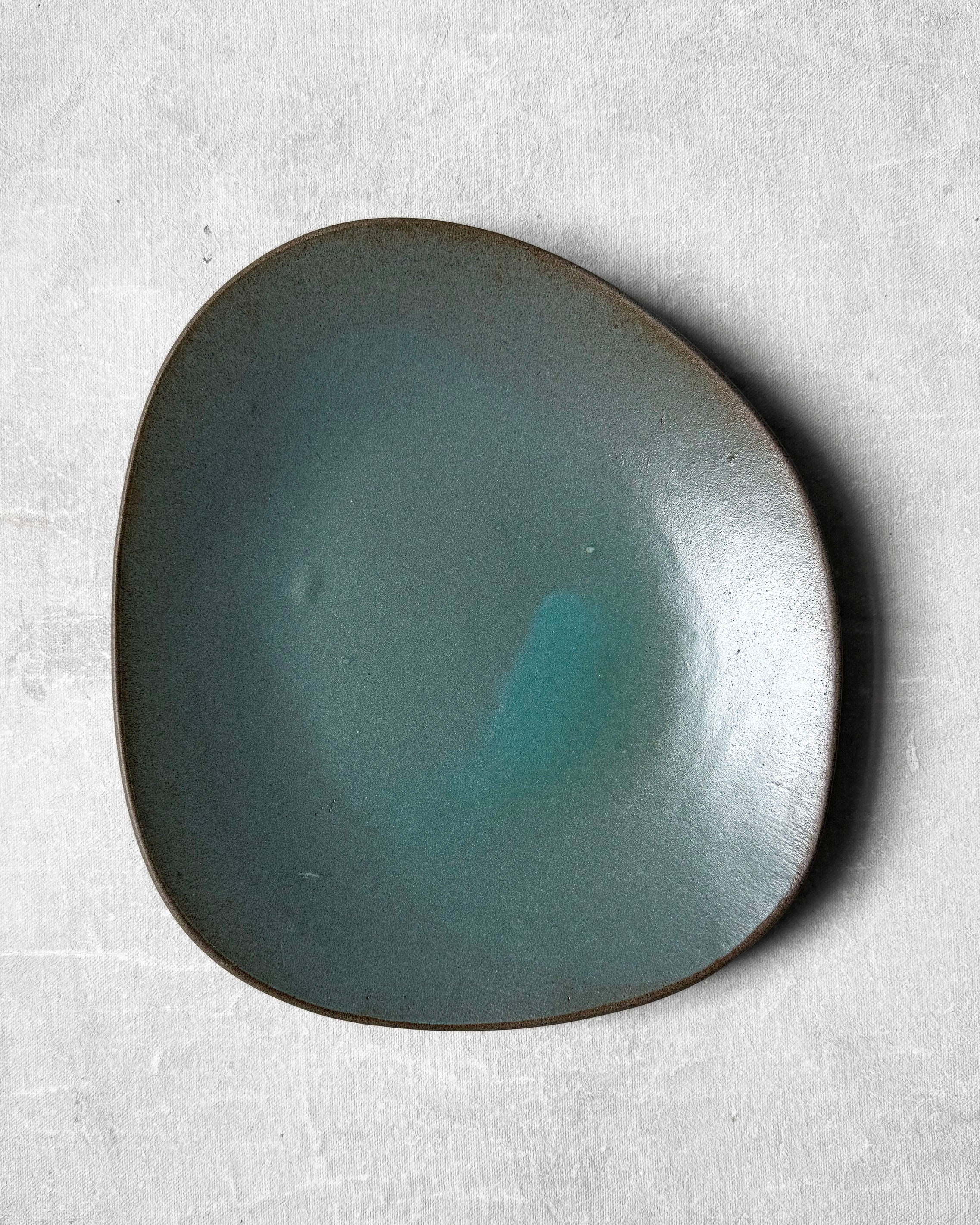 Dinner Plate in Matte Aqua