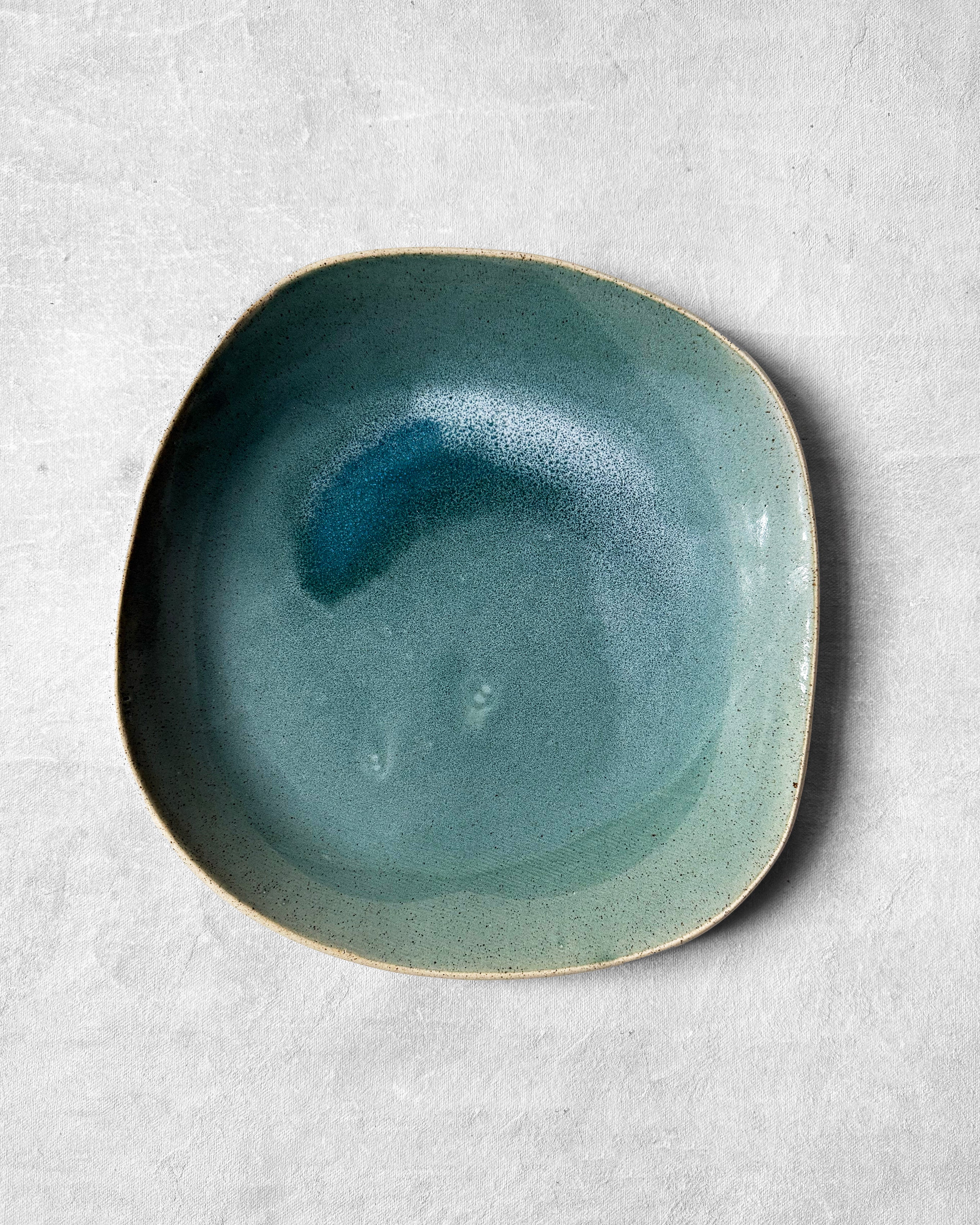 Dinner Plate in Ocean Swirl