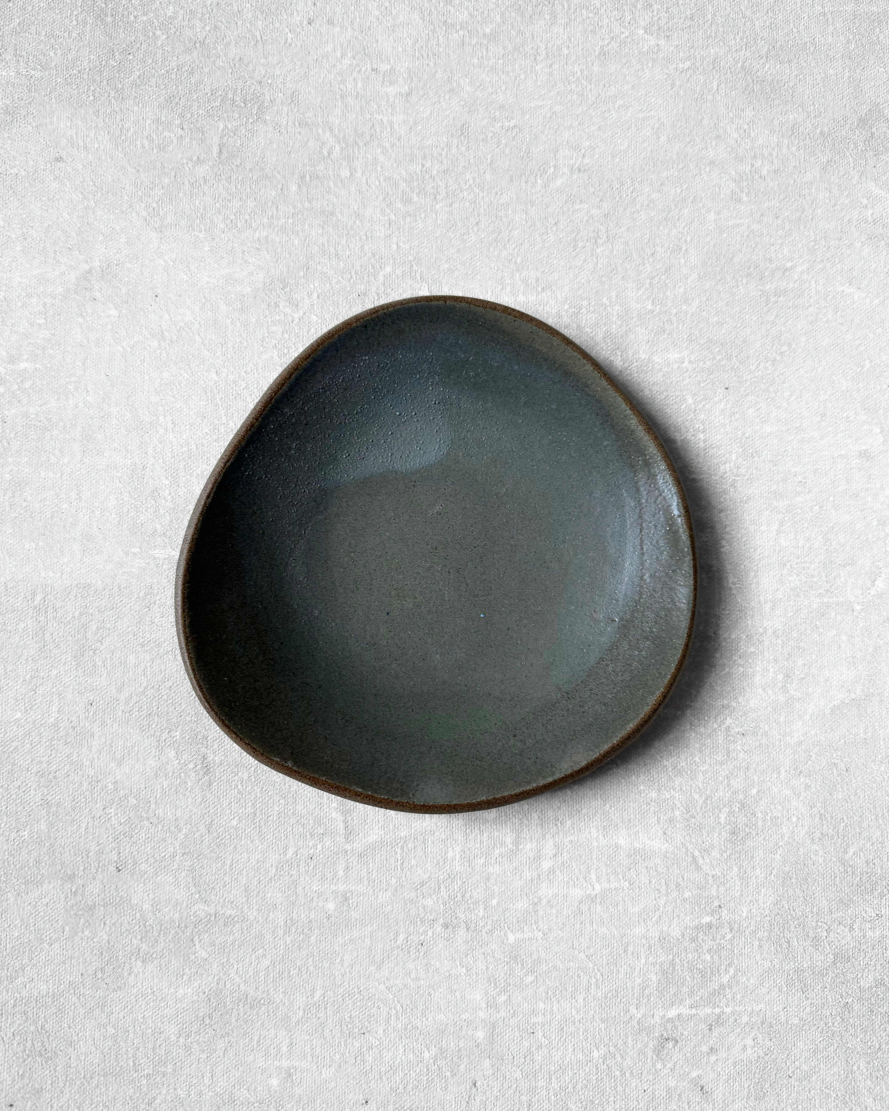 Tapas Plate in River Pebble