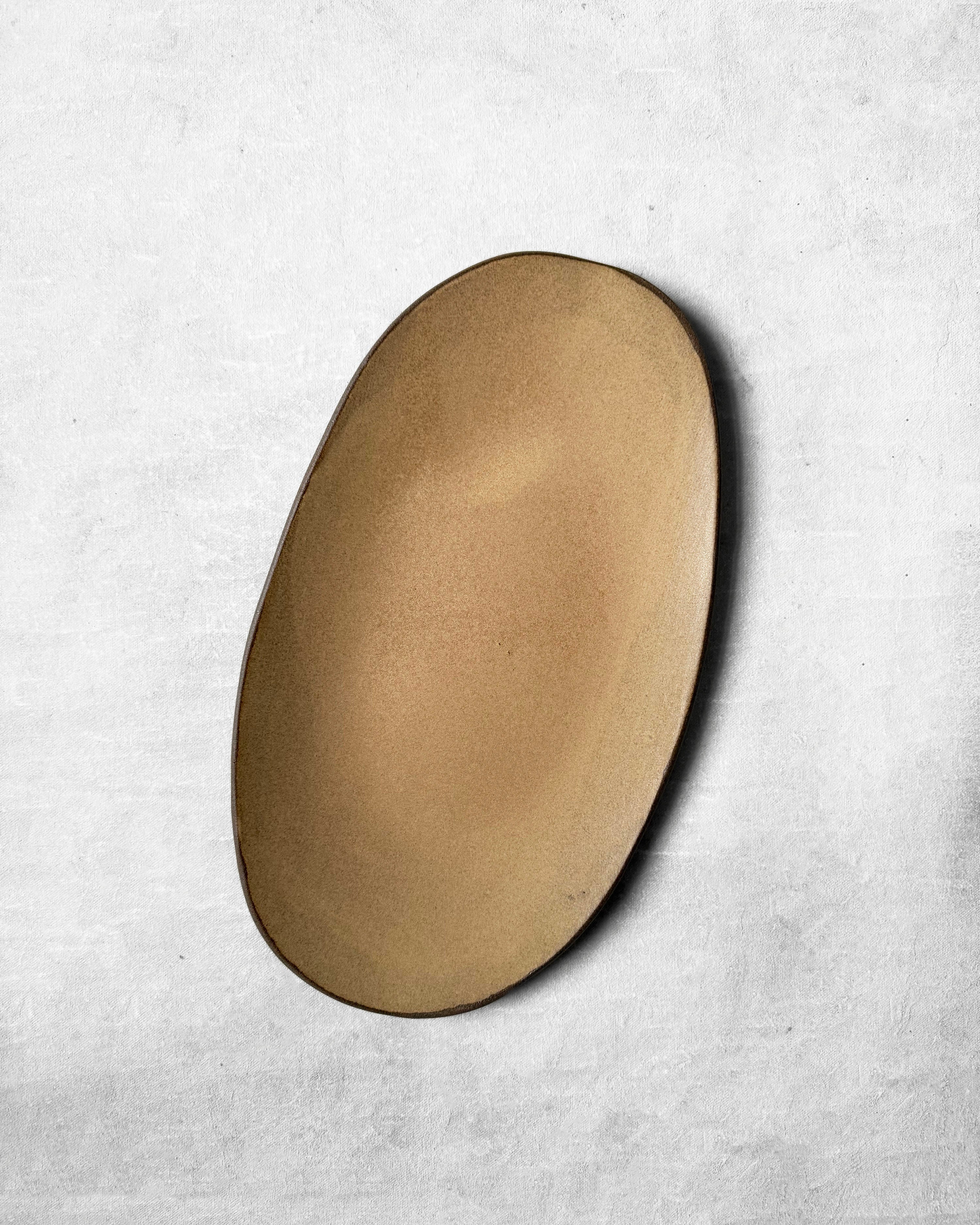 Medium Serving Tray in Matte Honey