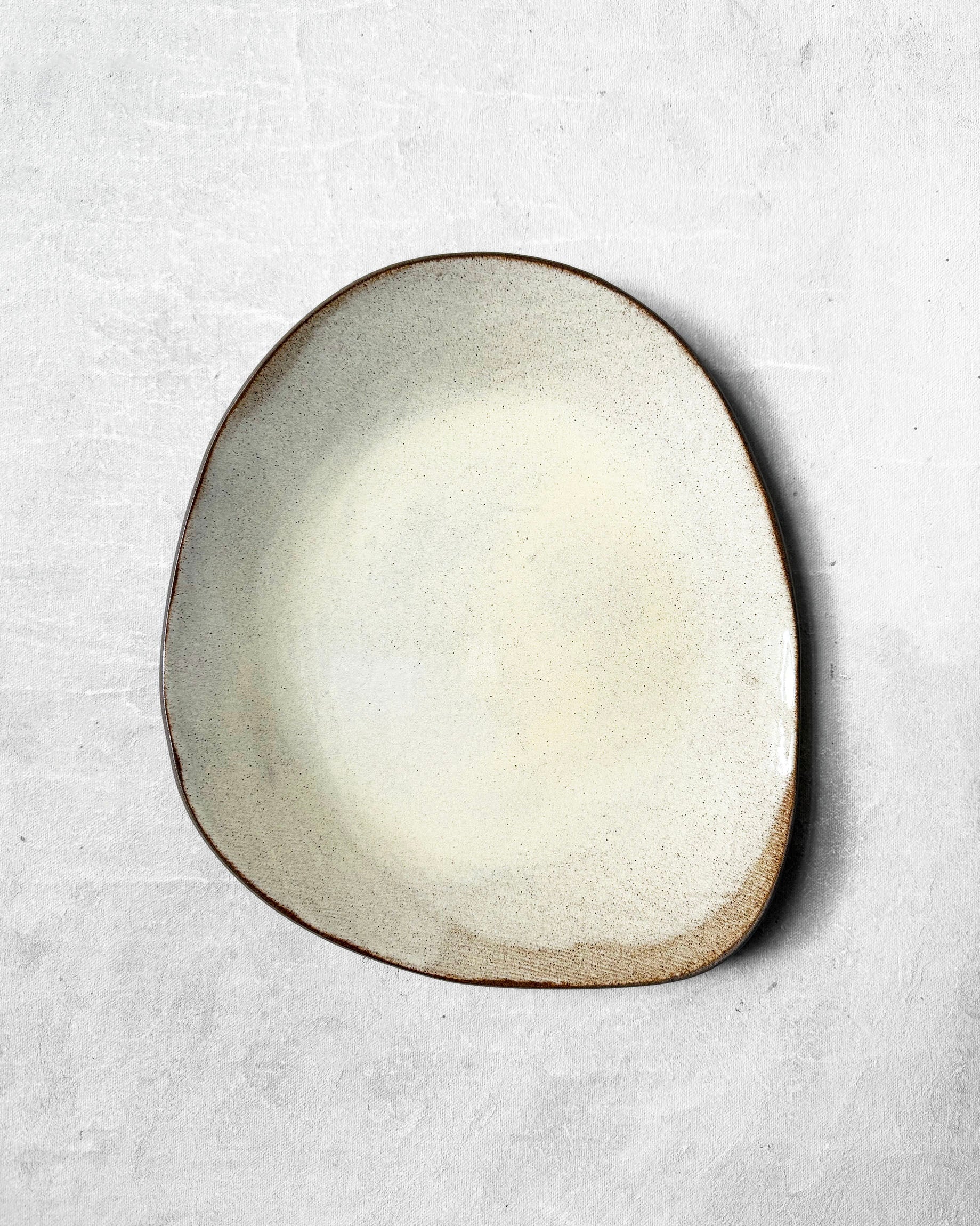 Dinner Plate in Whipped Vanilla