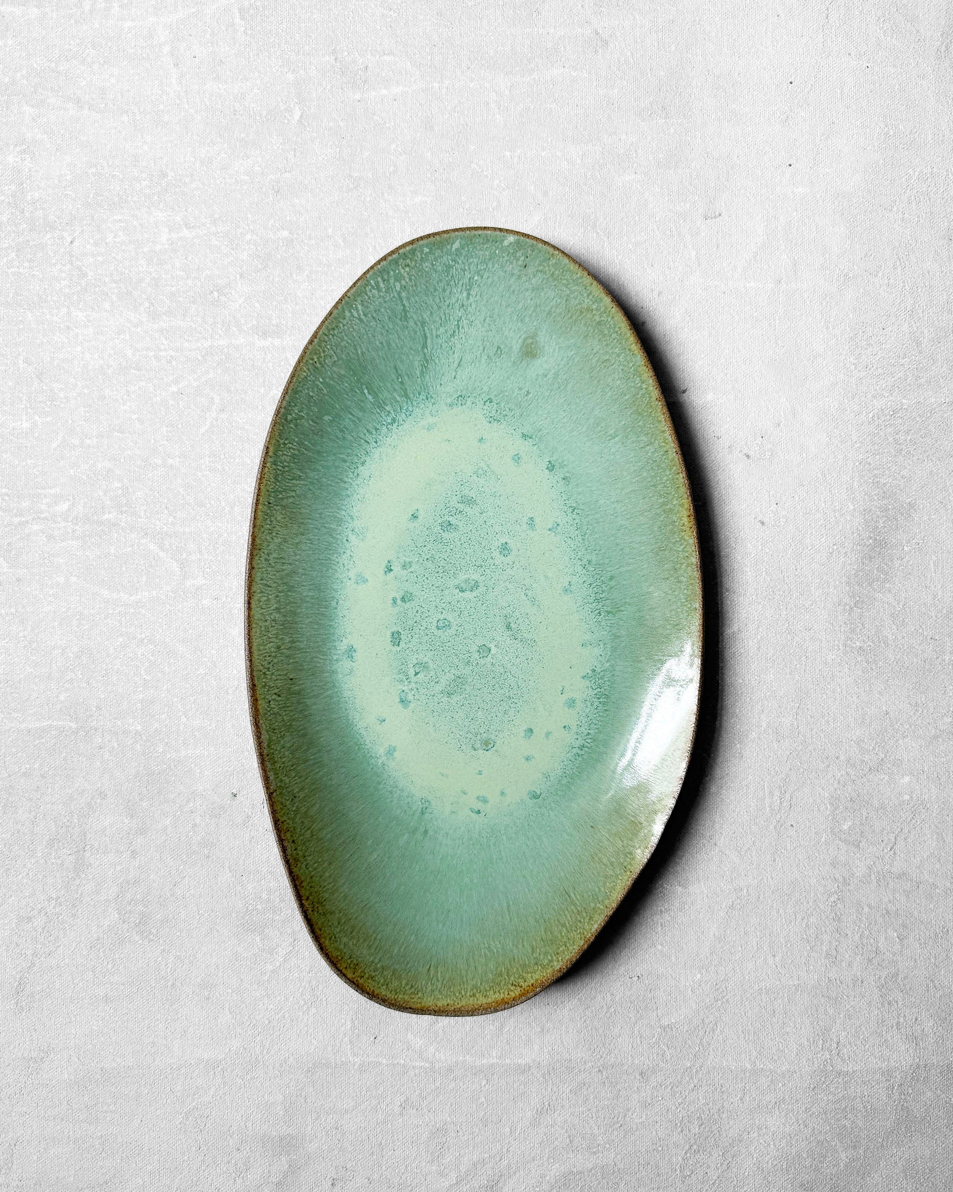Medium Serving Tray in Avo