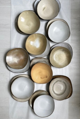 Statement Bowl in Glossy Ivory