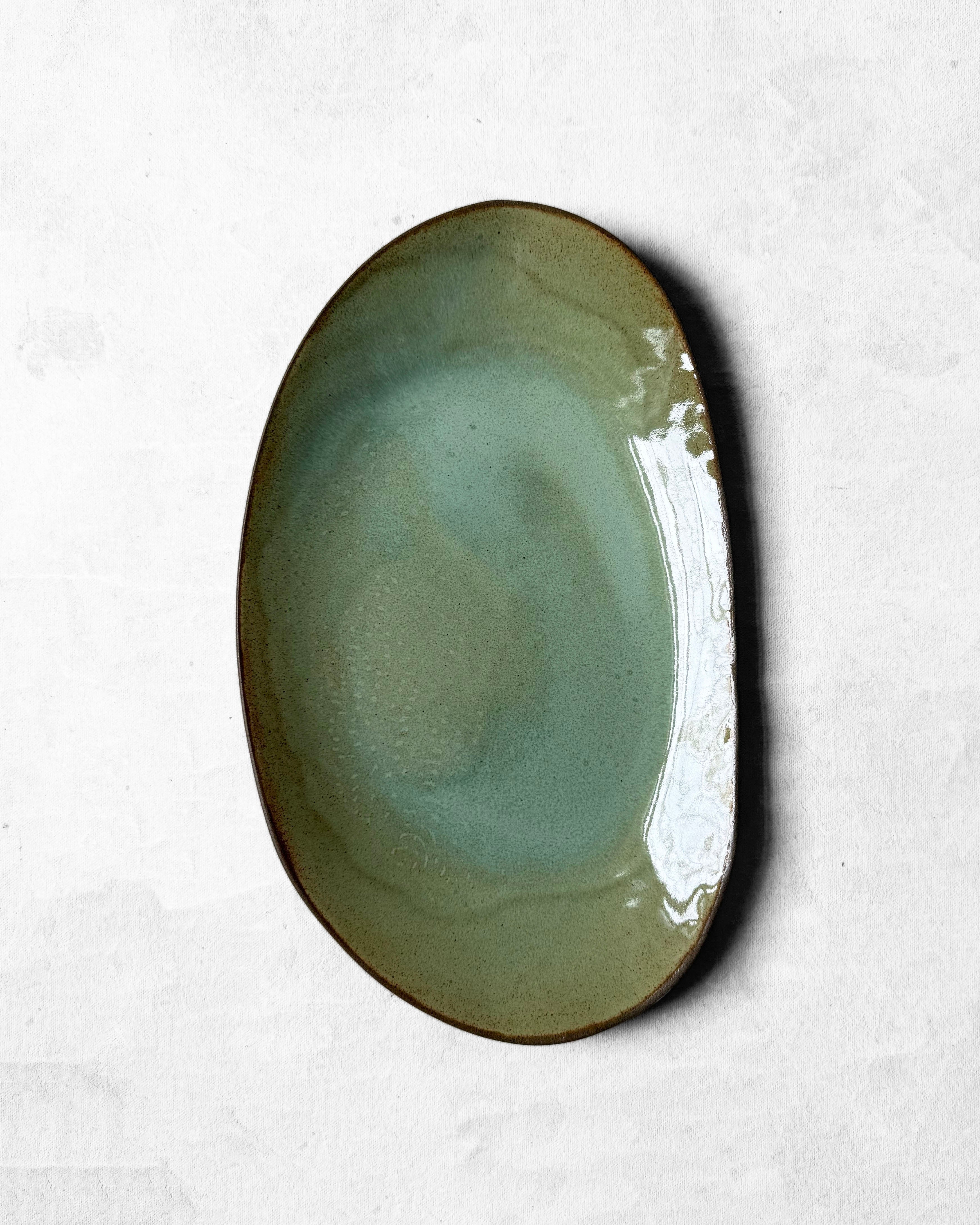 Large Serving Platter in Avo Green