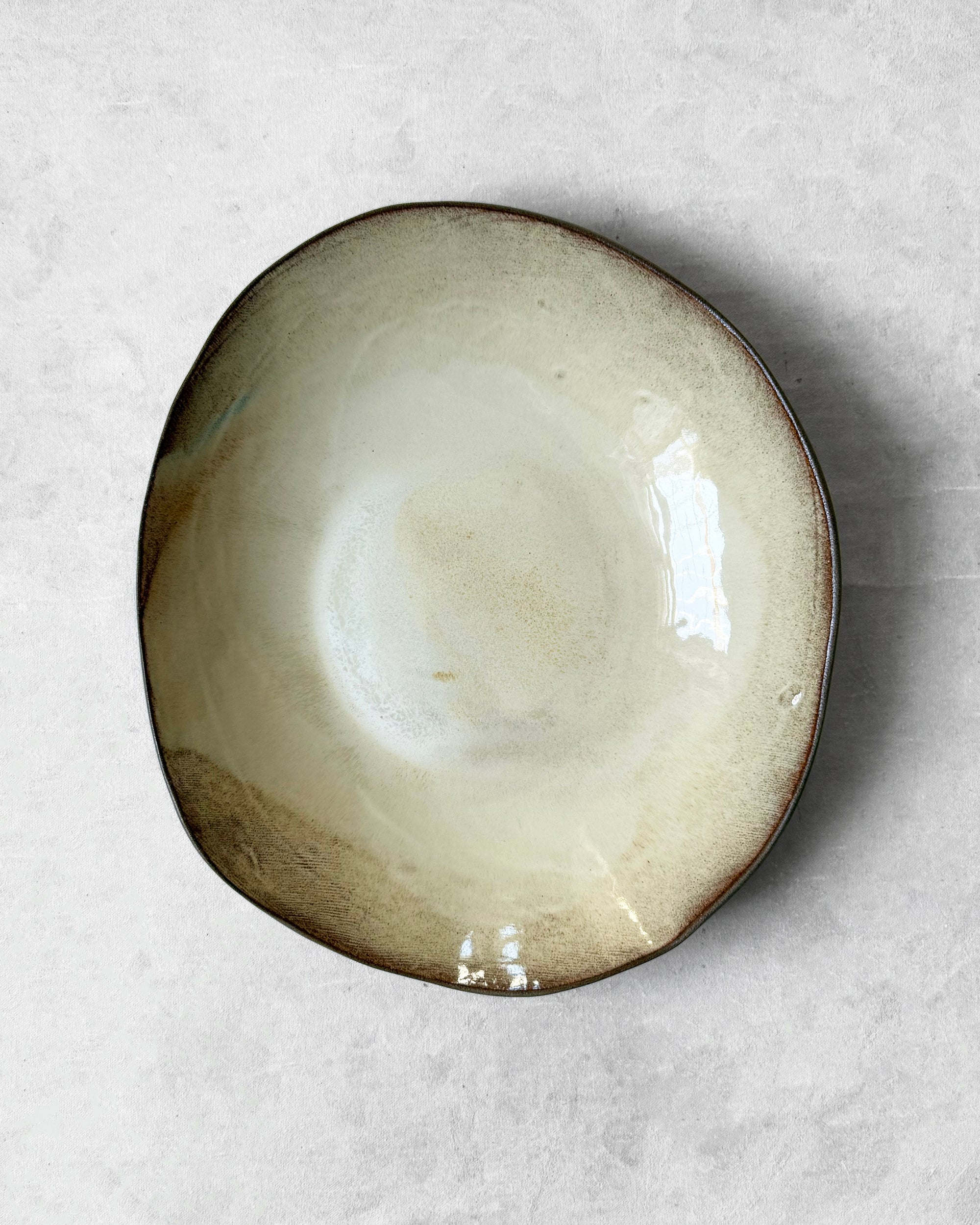 Statement Bowl in Glossy Ivory