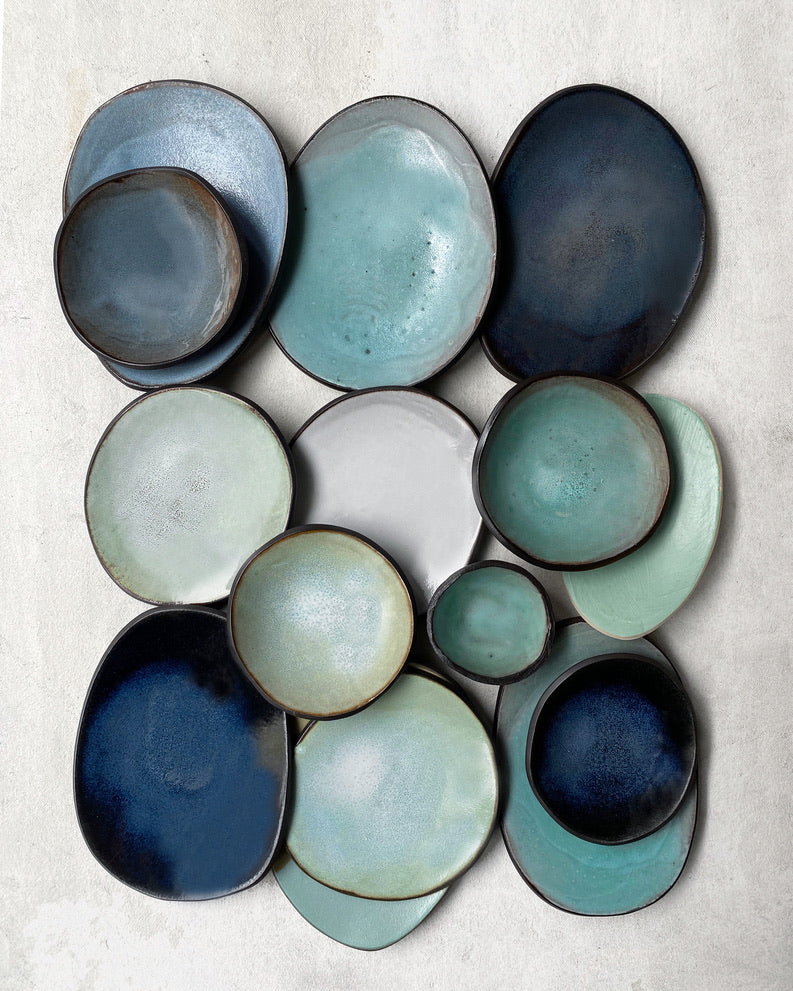 Tapas Plate in High-Shine Navy