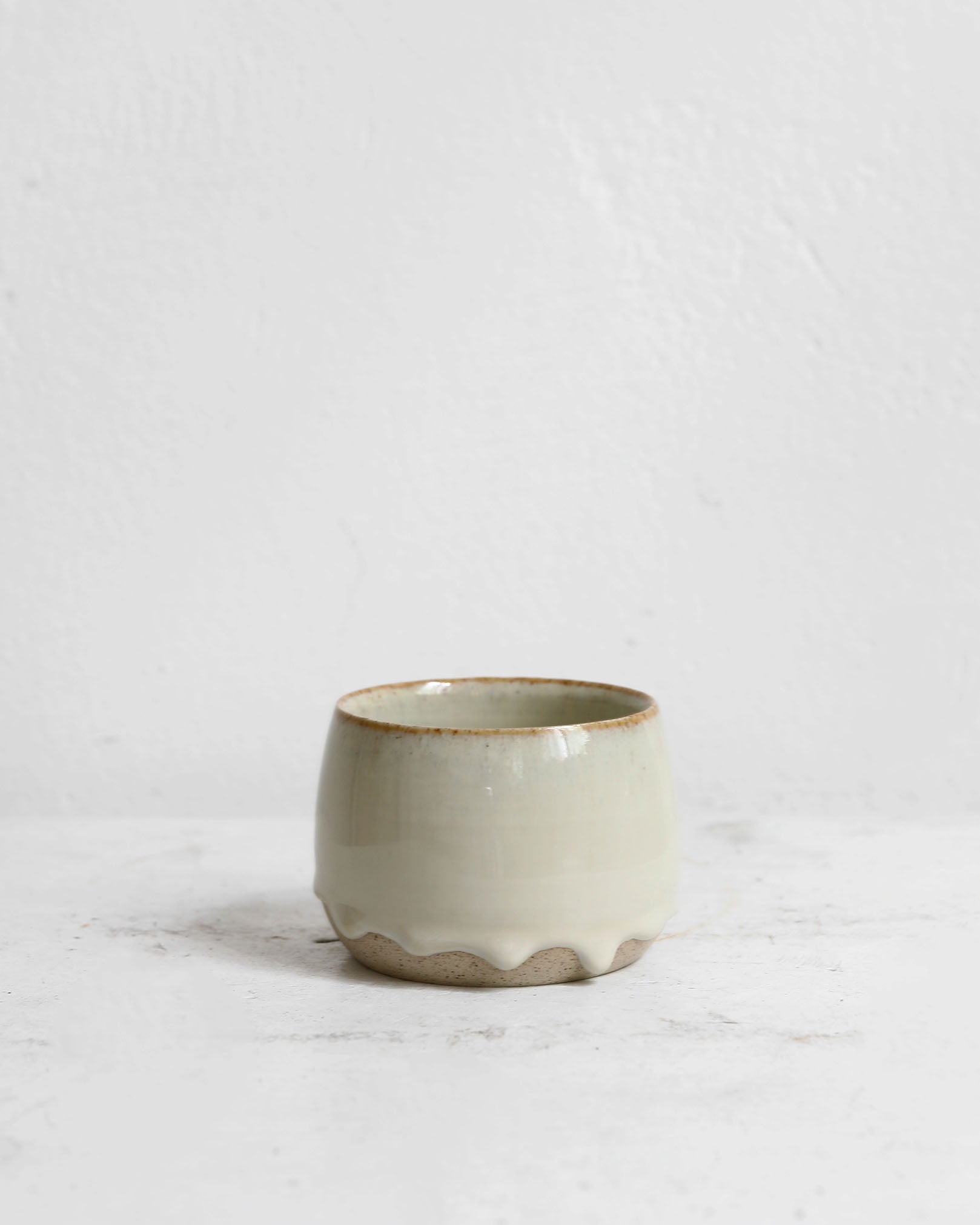 Cappuccino Cup in Glossy Ecru