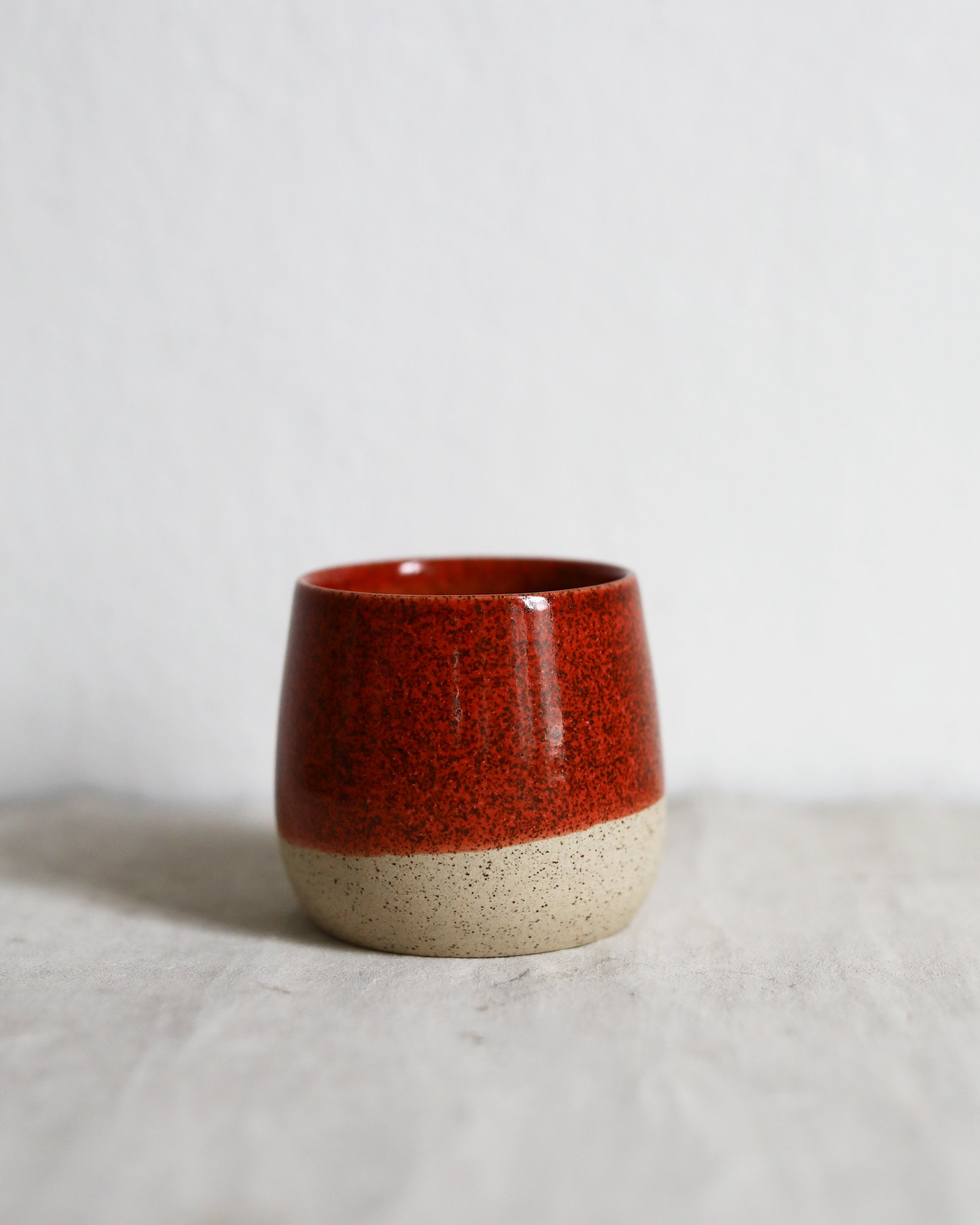 Cappuccino Cup in Hot Berry