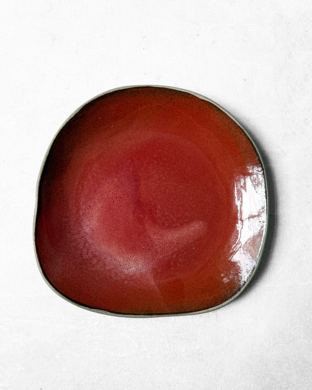 Dinner Plate in Cherry Red