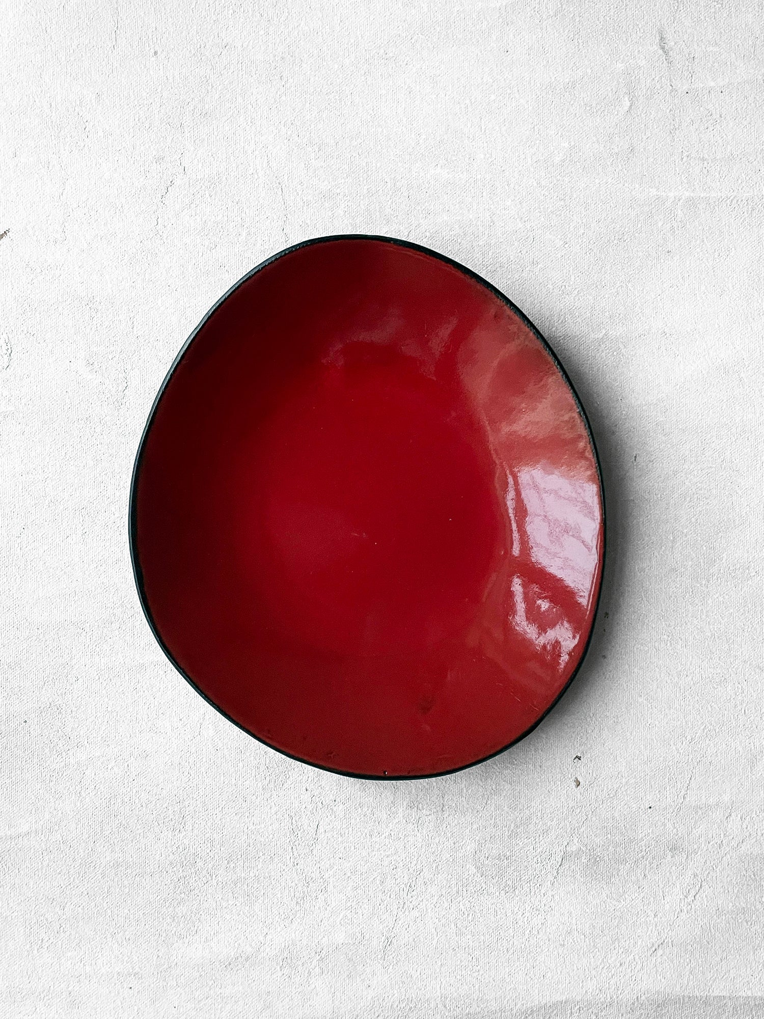 Dessert Plate in Dark Ruby
