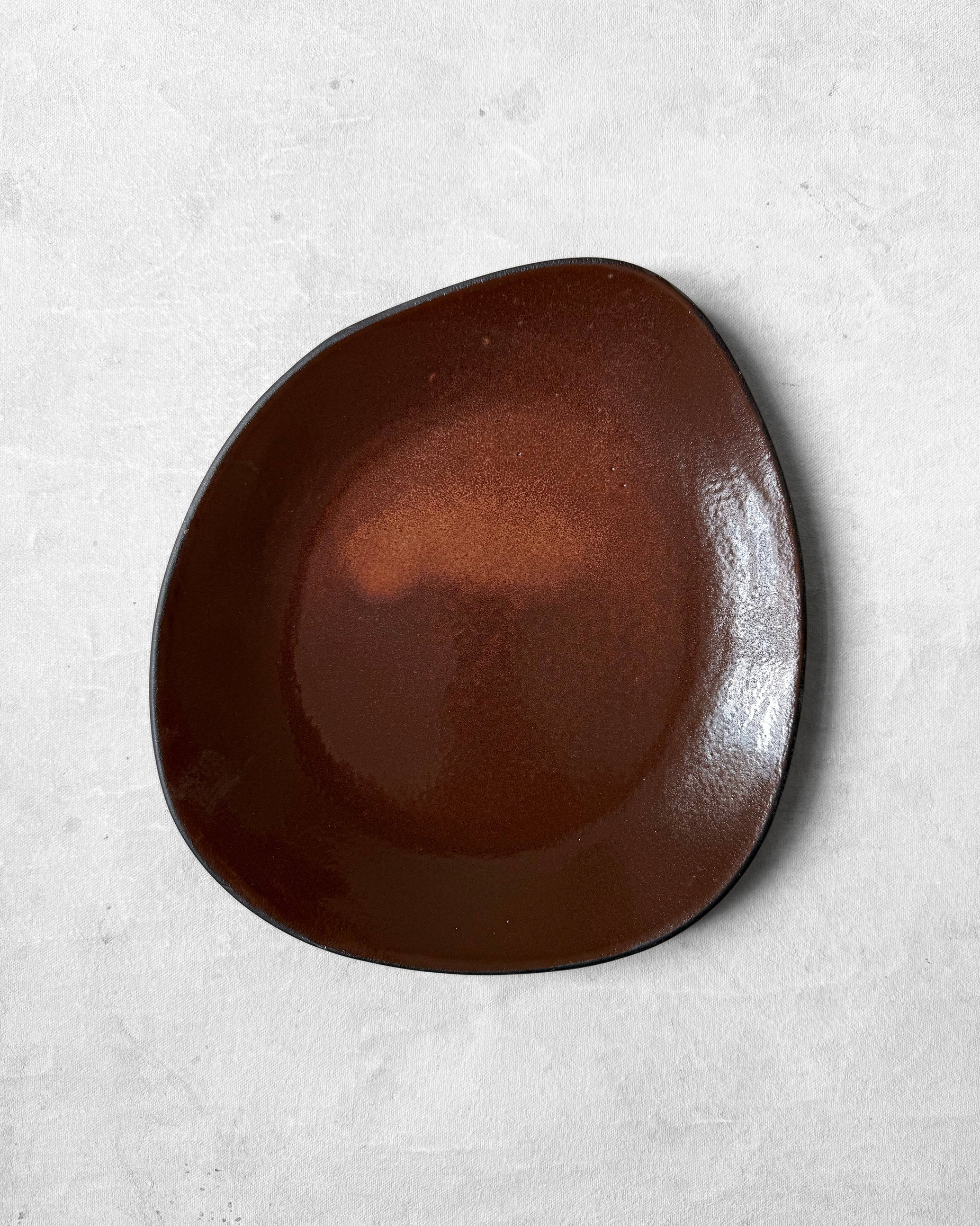 Dinner Plate in Autumn Red