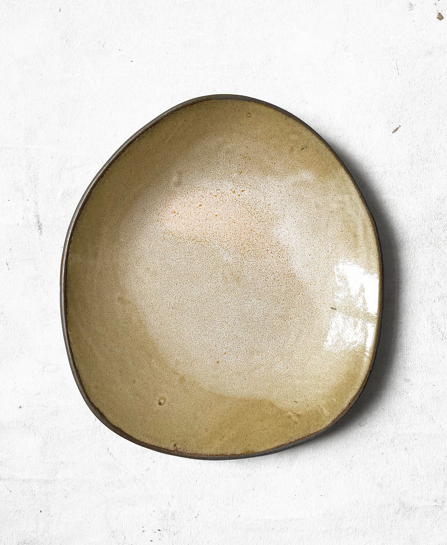 Medium Plate in Pale Yellow