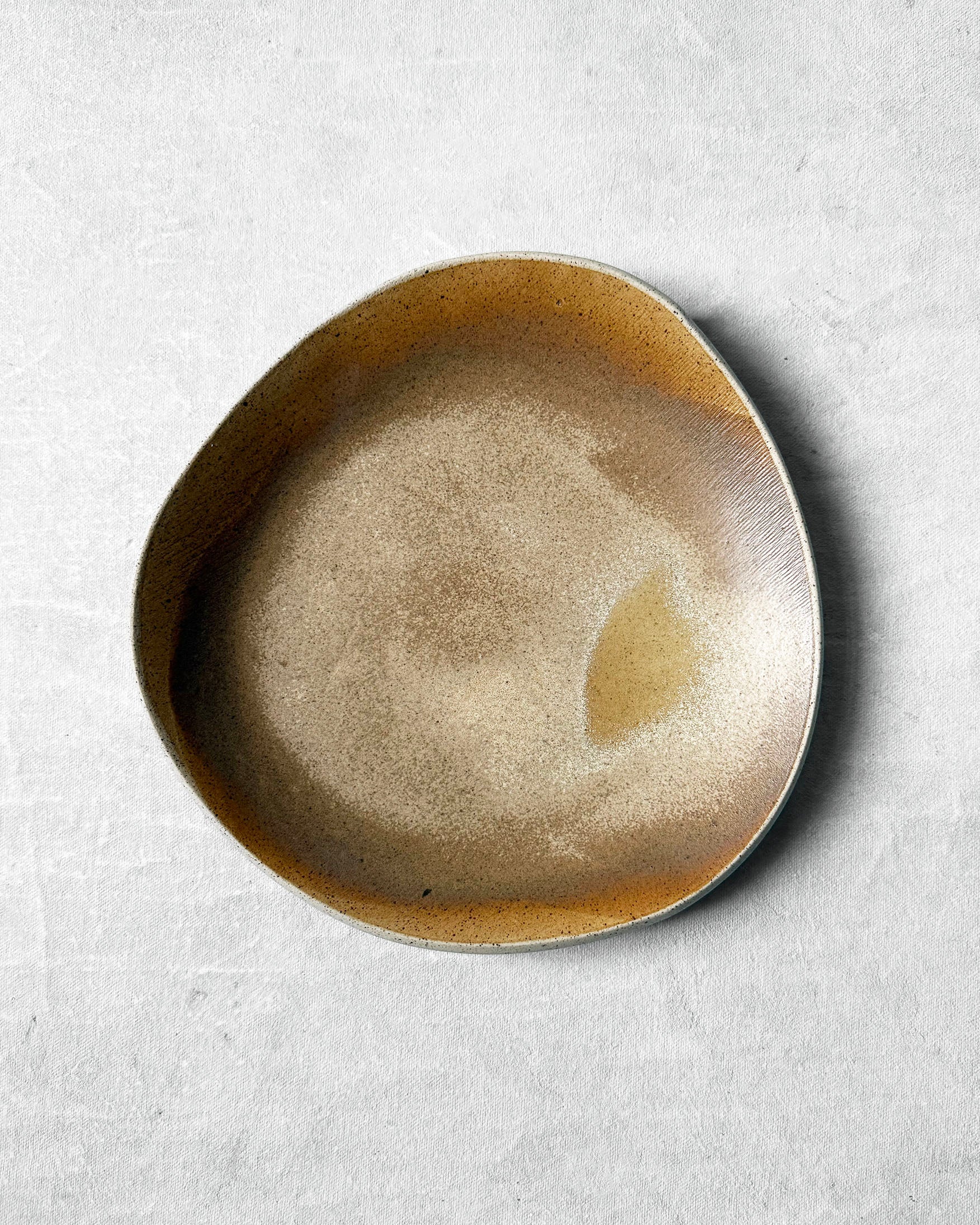 Dinner Plate in Toasted Almond