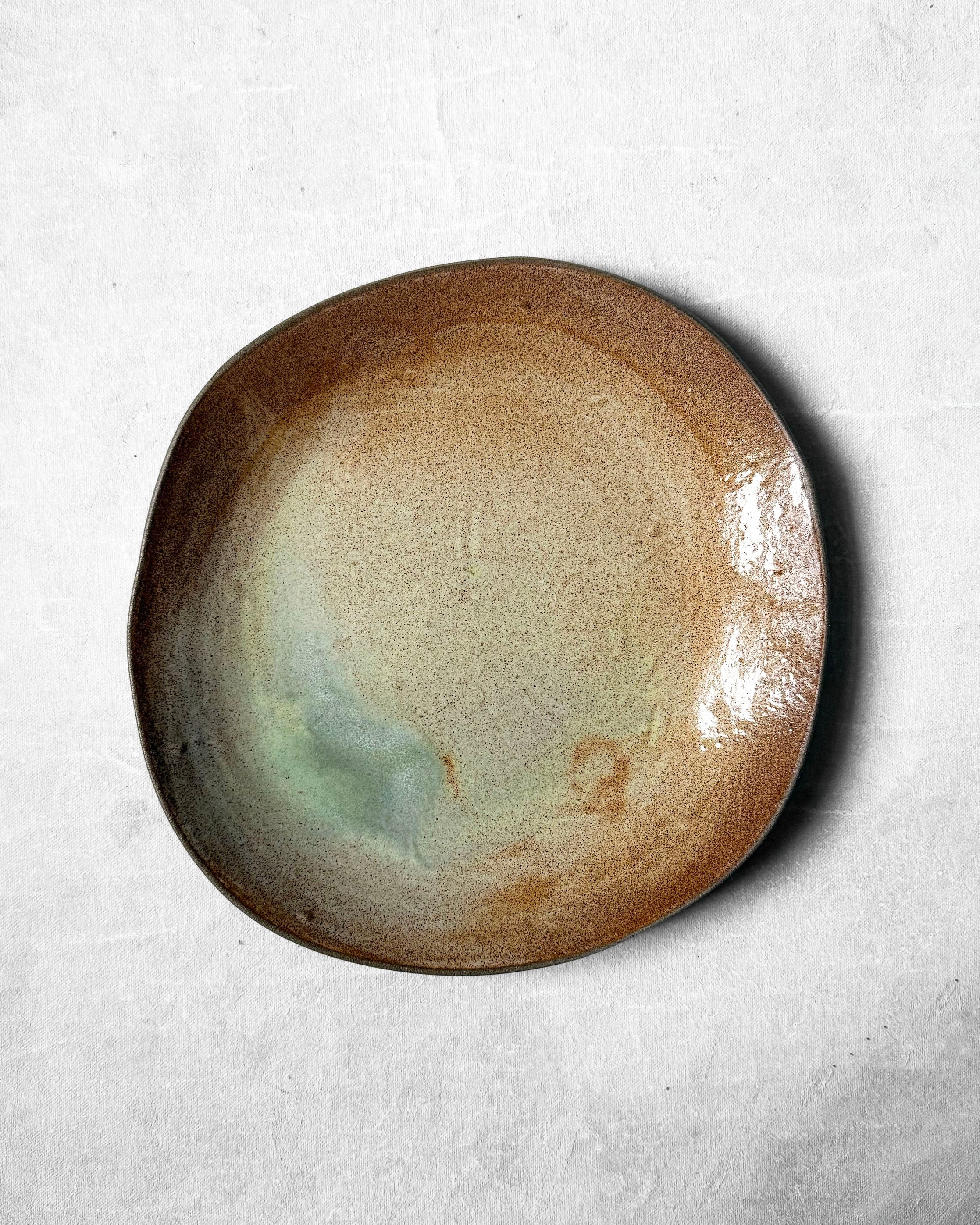 Dinner Plate in Cardamom