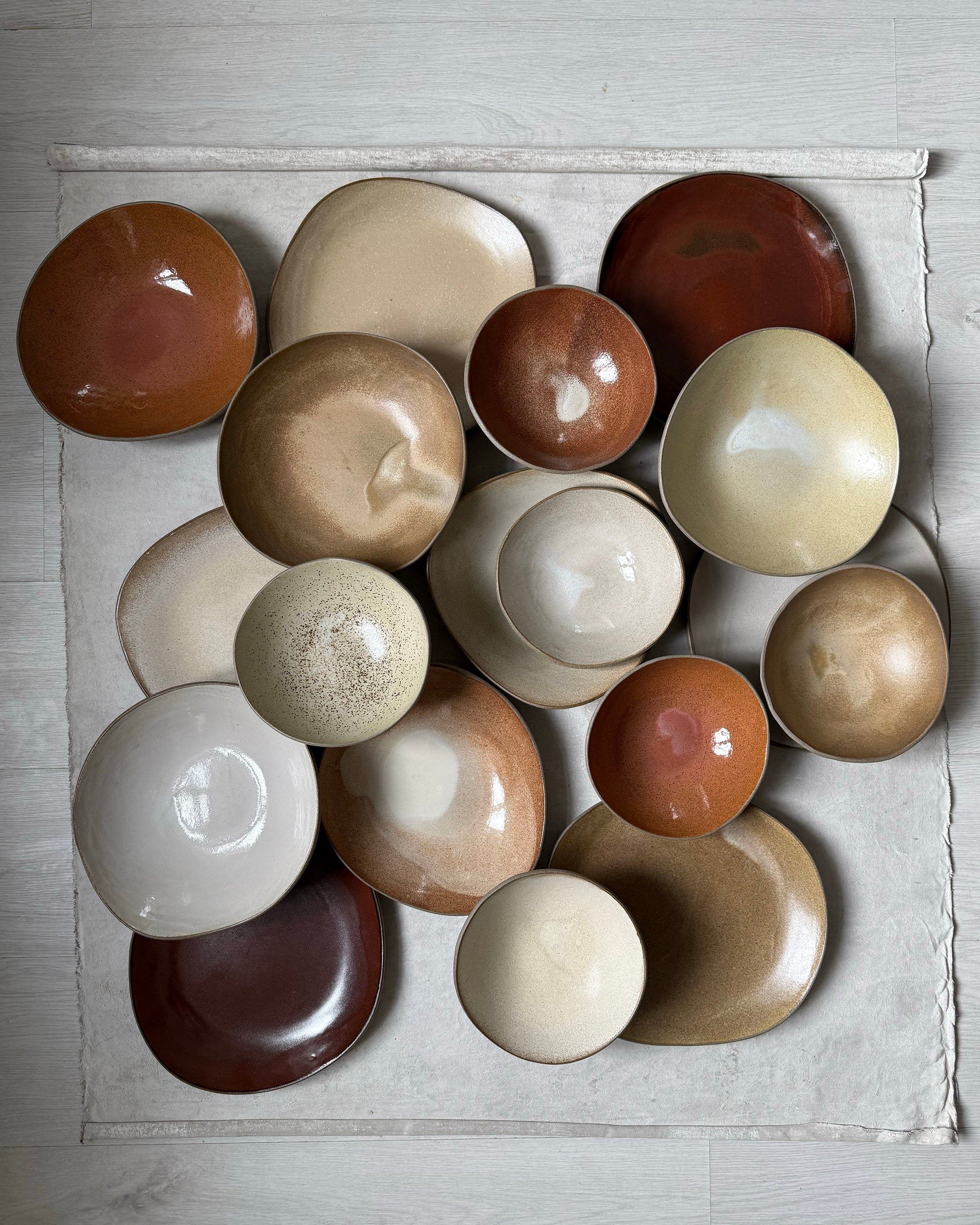 Dinner Plate in Radiant Rose