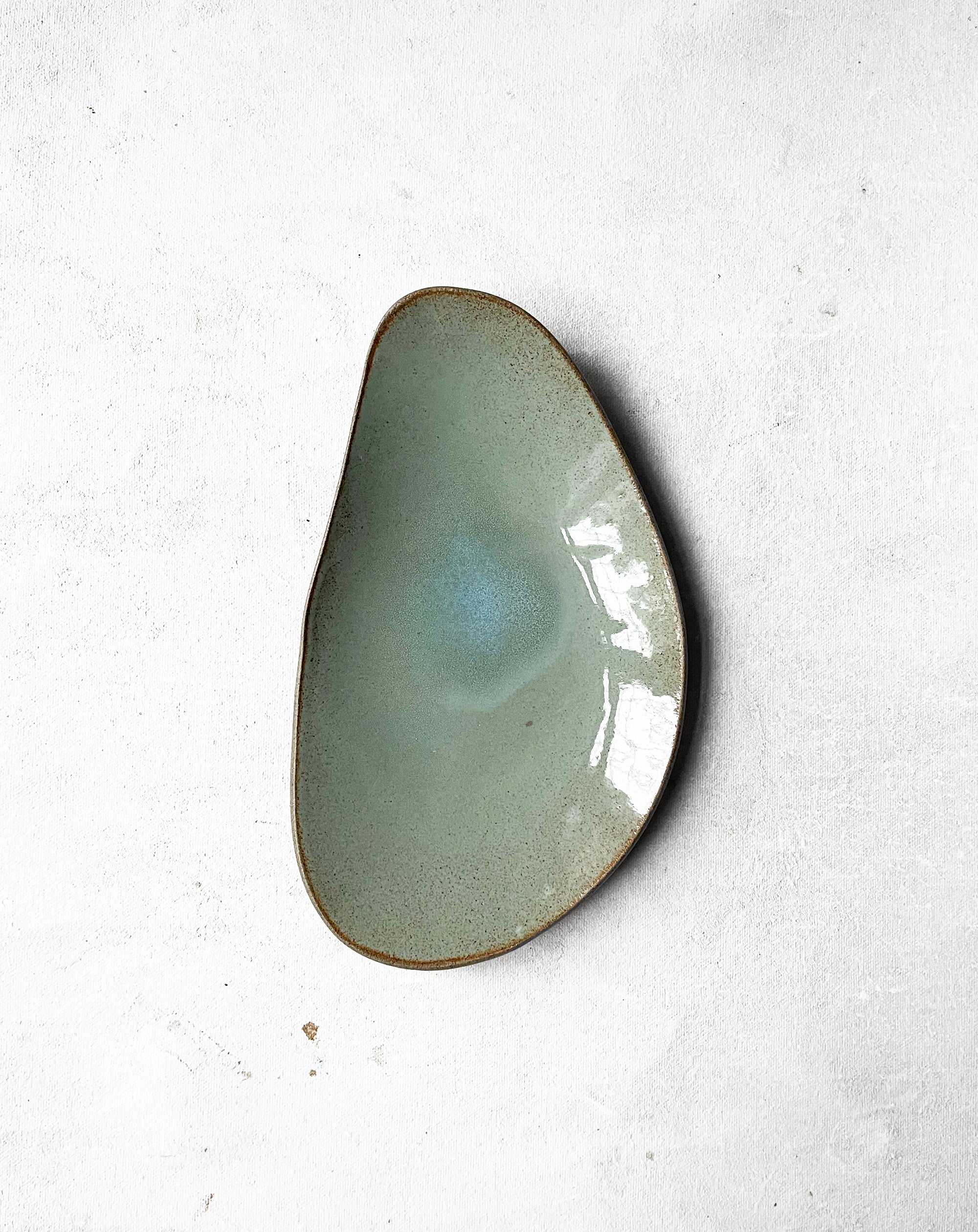 Small Oval Plate in Zen Green