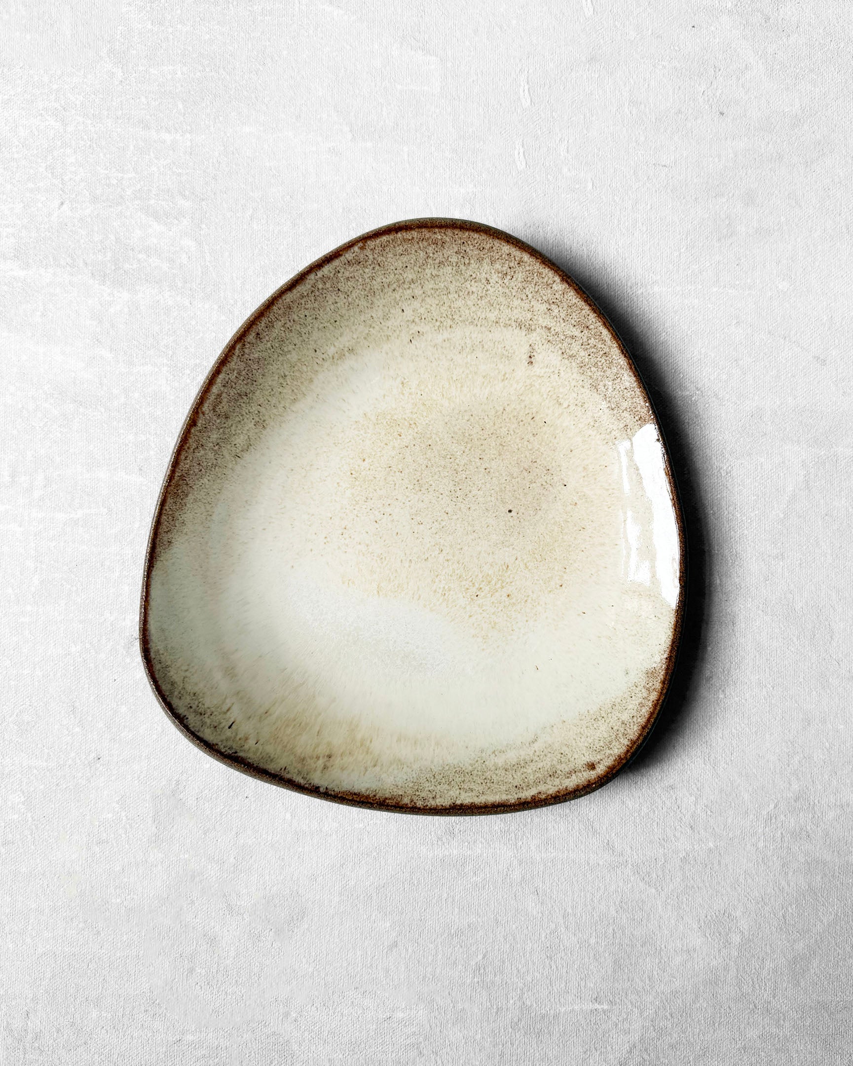 Dessert Plate in Glossy Ecru