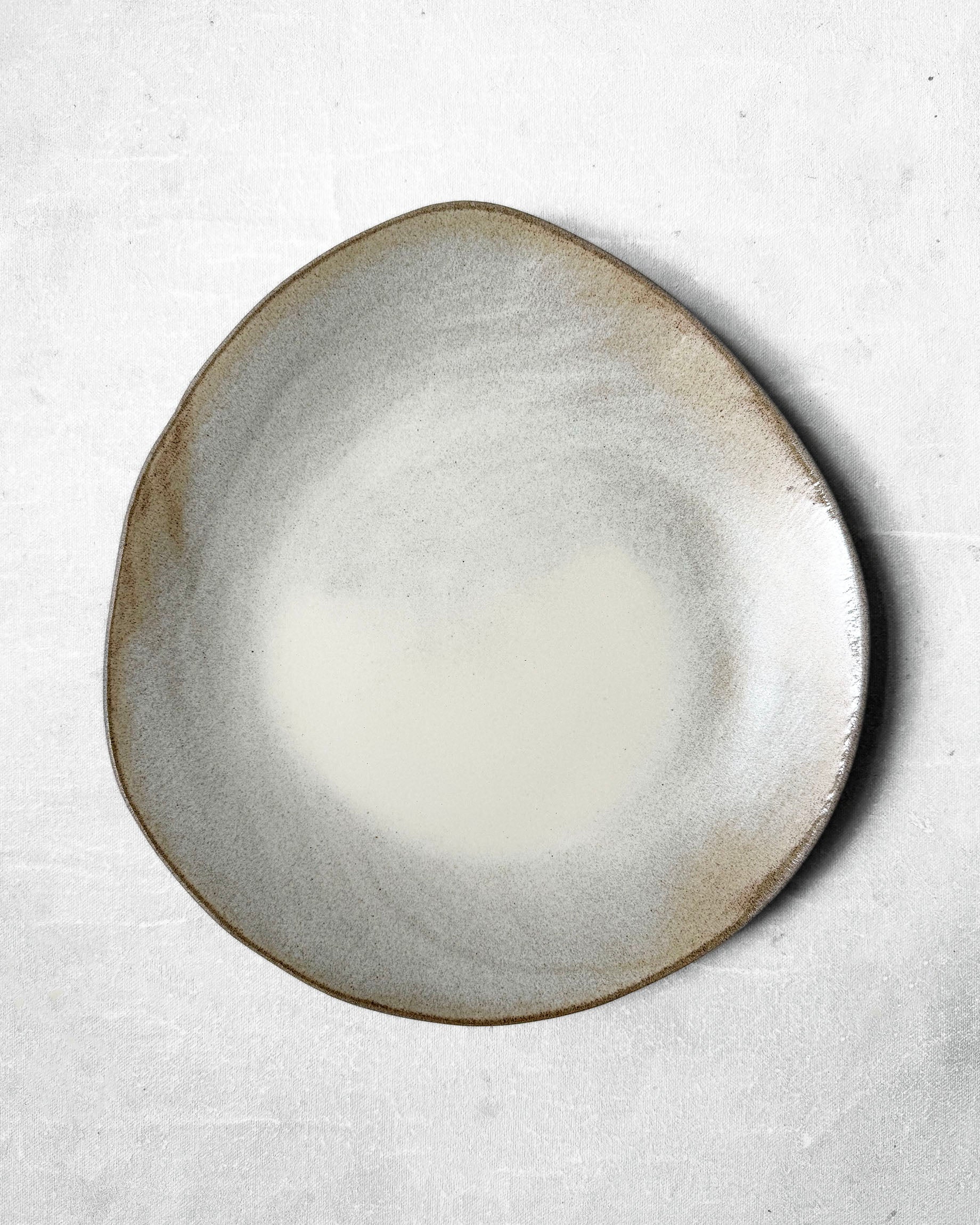 Dinner Plate in Moonstone