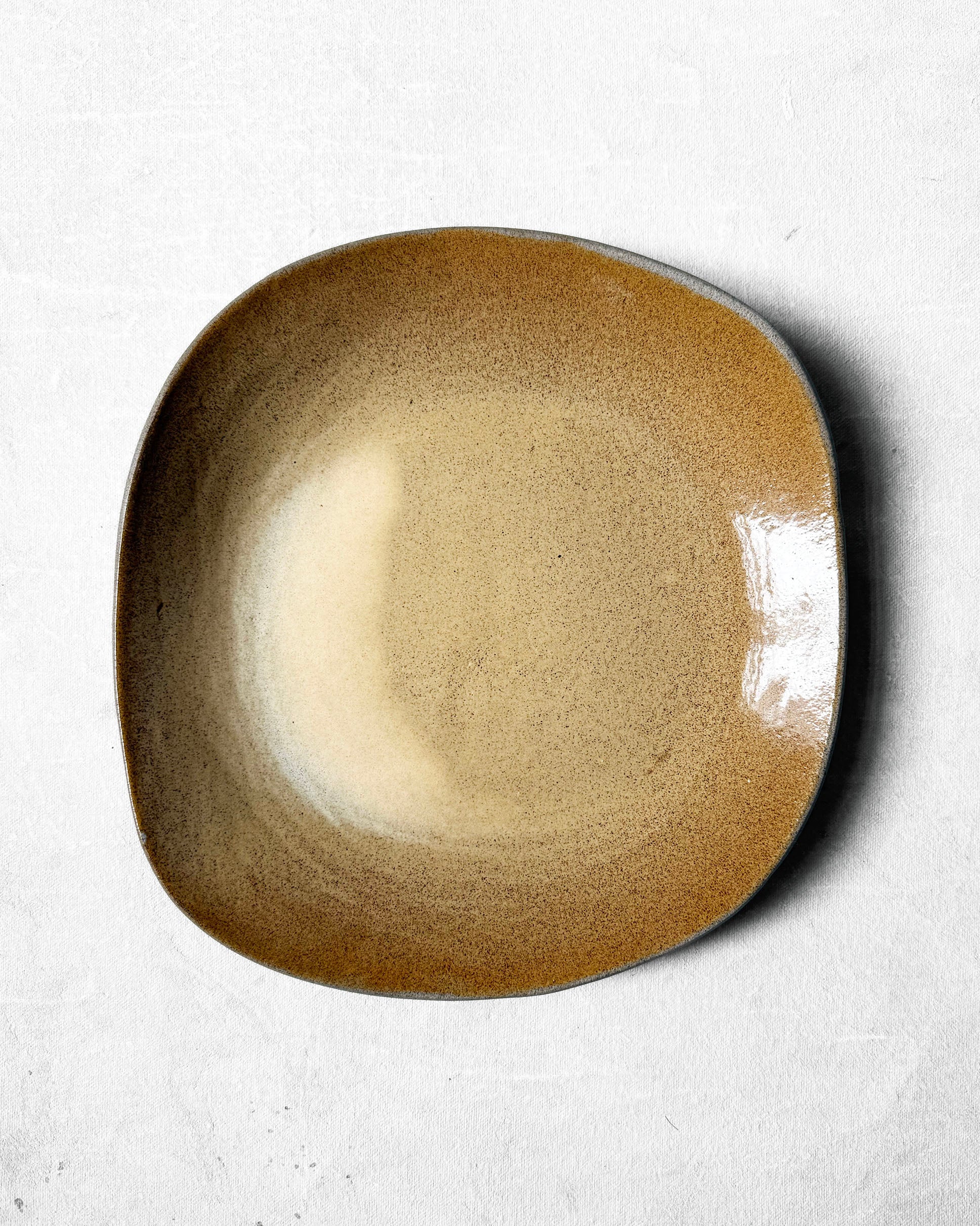 Dinner Plate in Yellow Ochre