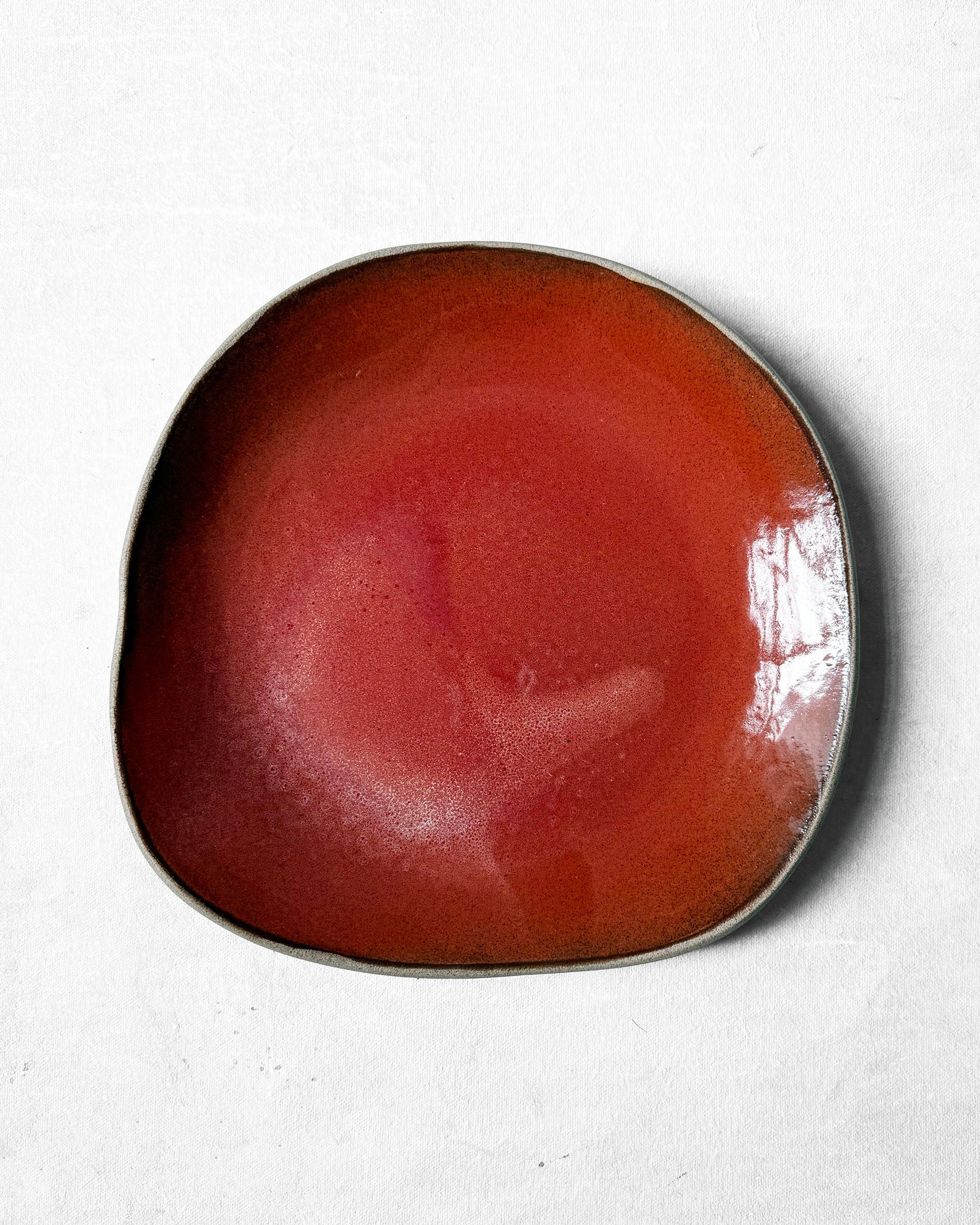 Dinner Plate in Cherry Red