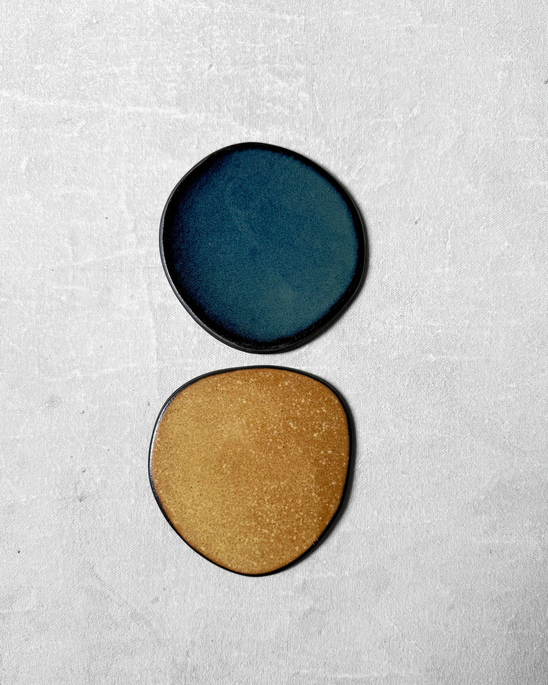 Coaster Set in Midnight & Honey
