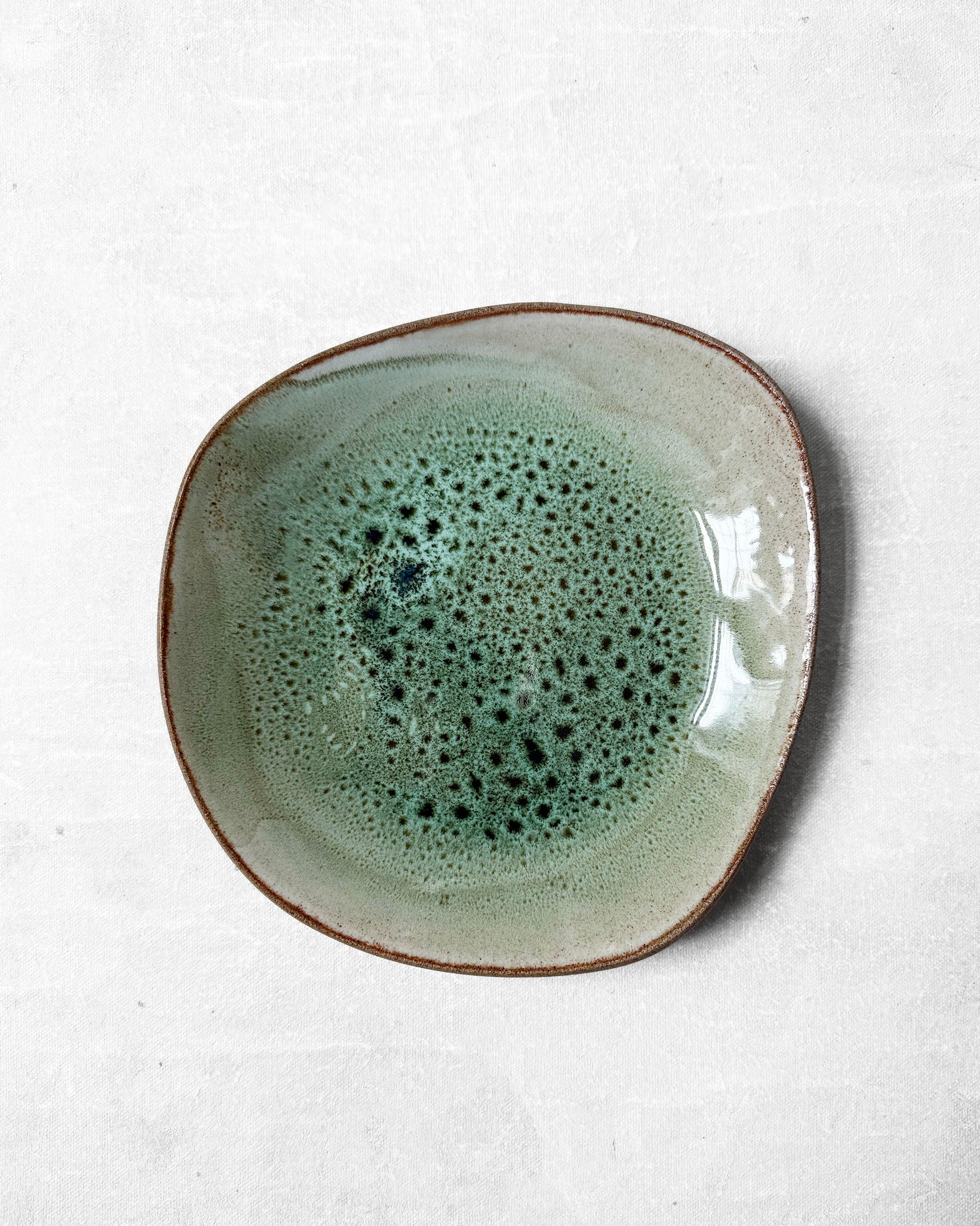 Dessert Plate in Speckled Verde