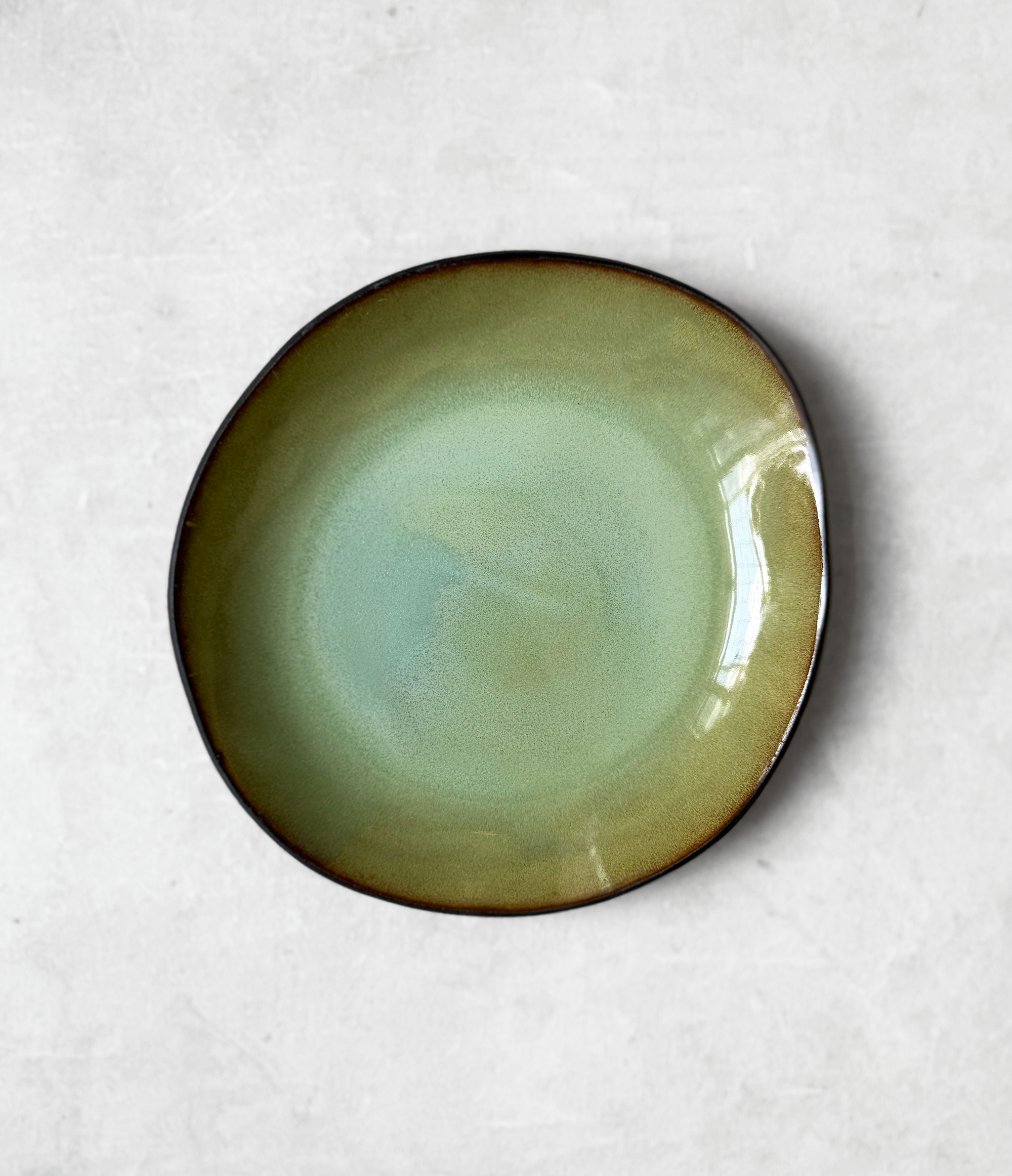 Everyday Plate in Avo Green
