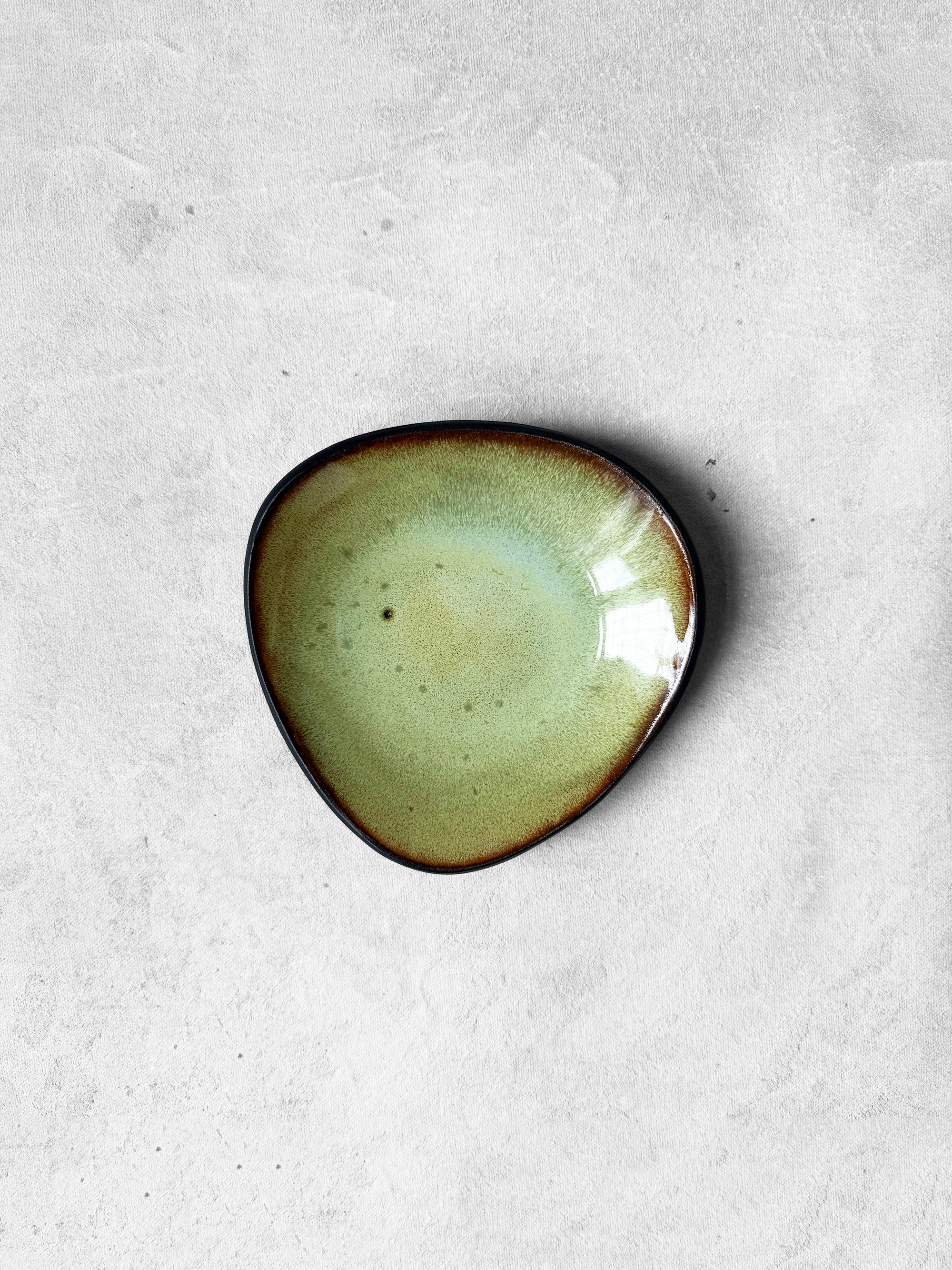 Tapas Plate in Avo Green