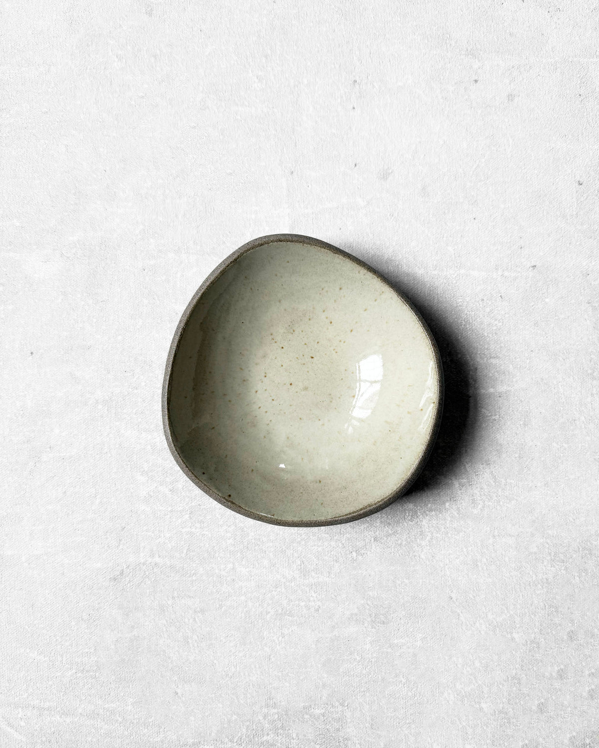 Tapas Bowl in Speckled Ecru