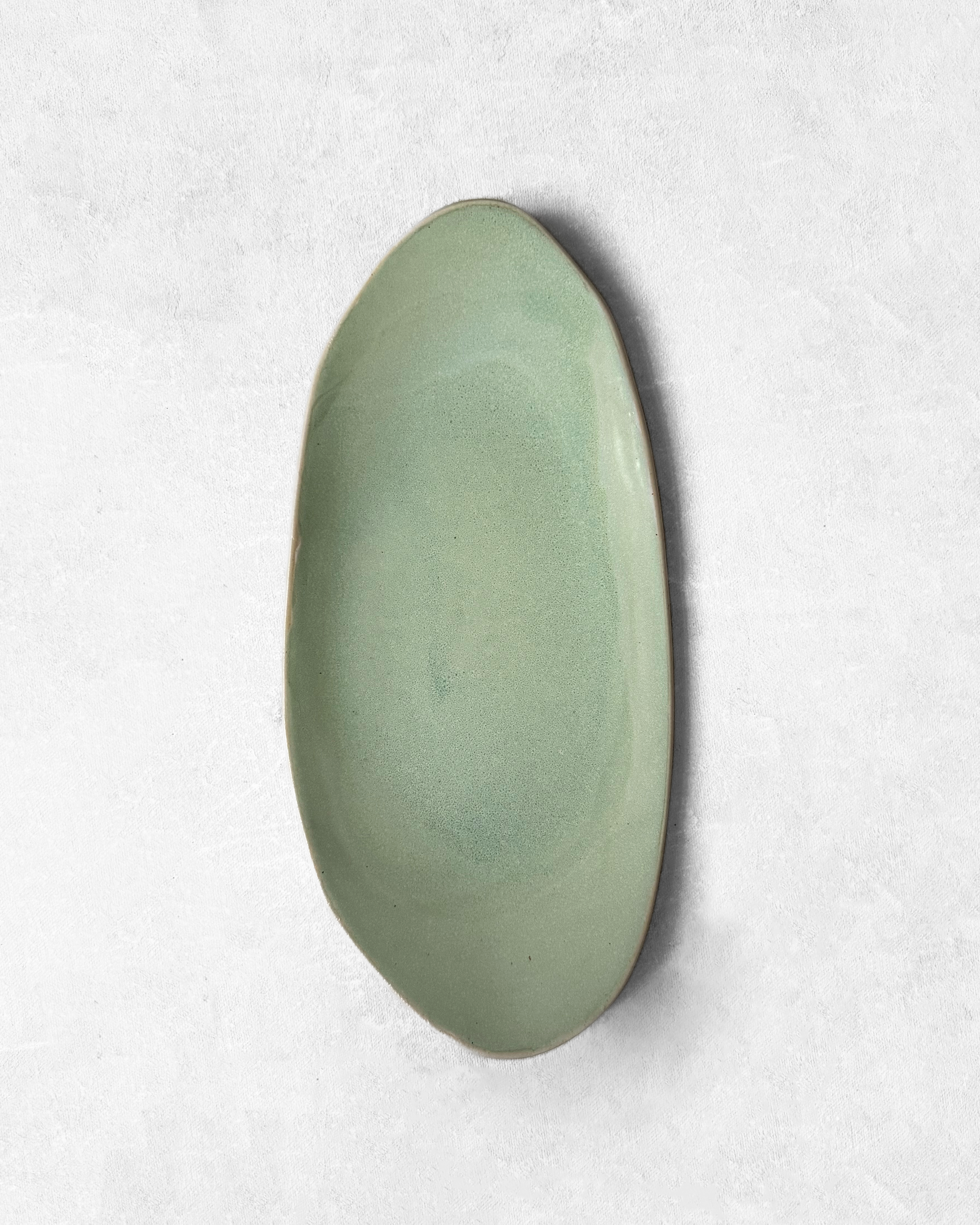 Small Serving Platter in Avo Green